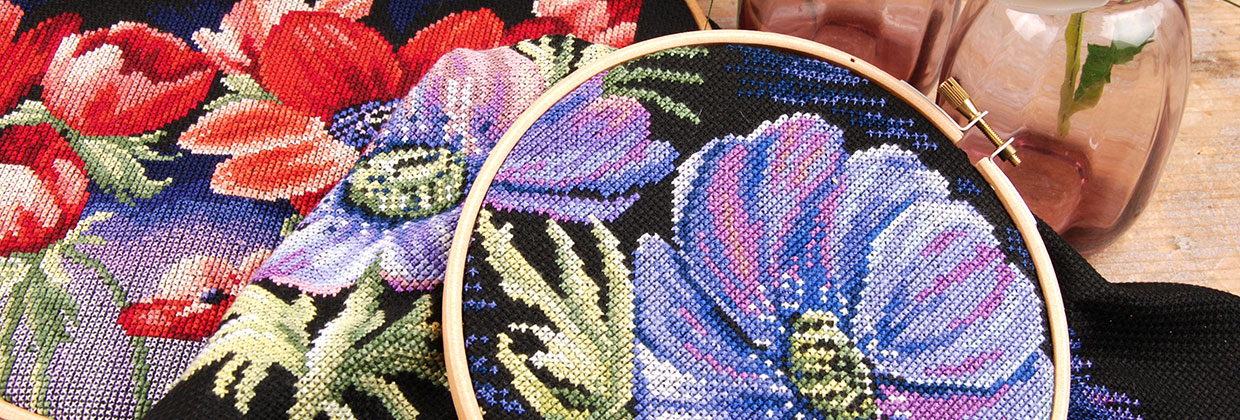 Mehrfarbig Baumwolle 37 x 48 x 0.3 cm LANARTE PN Zählmusterpackung Schal mit Blumenmotiven Zähl Kreuzstichpackung